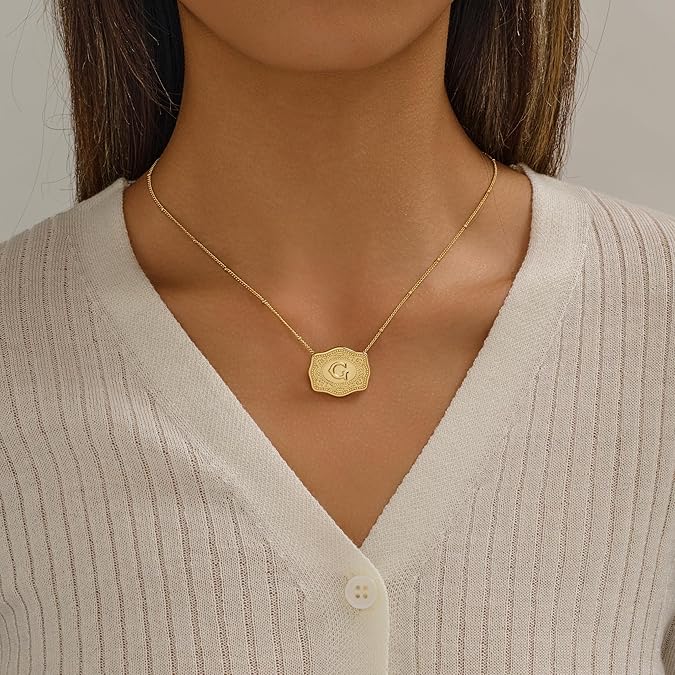 SilverValley Buckle Necklace